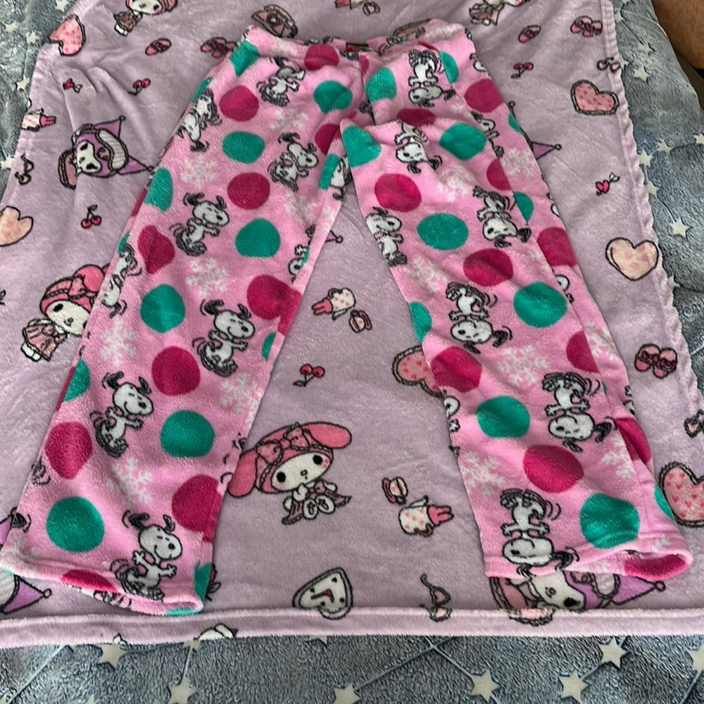 Cute Snoopy pajama pants